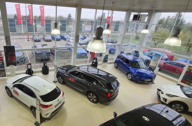 Zakup auta w salonie KIA – o co pytać dealera na miejscu?