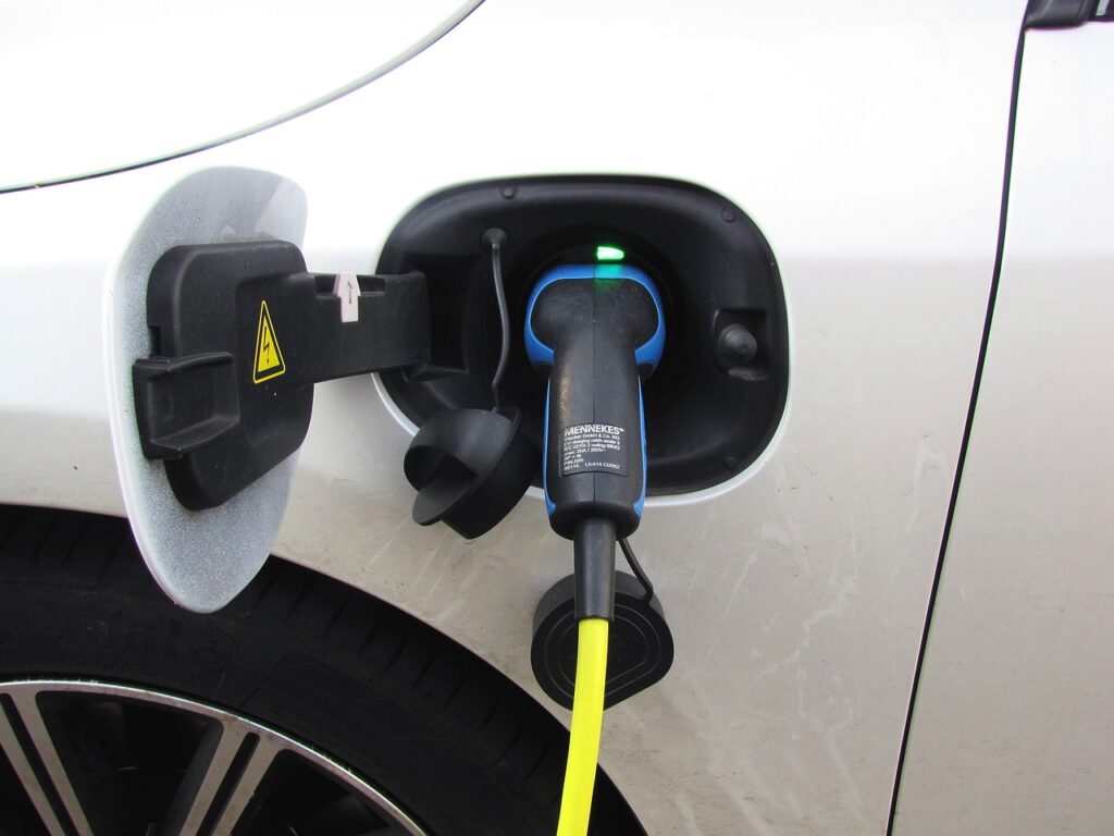 PHEV – technologia hybrydowa na miarę XXI wieku!
