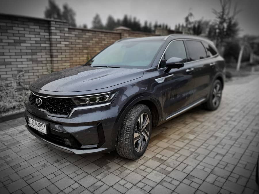 Co proponuje Kia w swoim SUV-ie segmentu D? Czy to dobry moment by przekonać się do hybrydy?